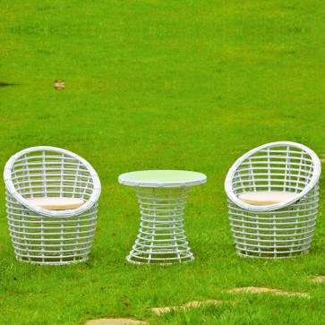 Weedoo Cane Second Style Garden Furniture Set  1 Table and 2 Chairs